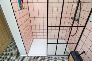 Photo 23- click for photo gallery